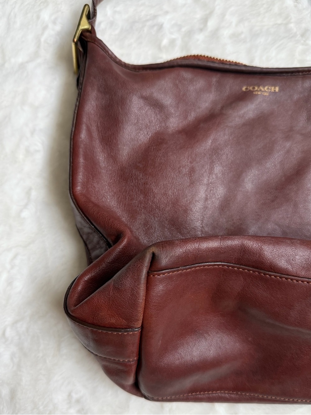 COACH Burgundy Leather Vintage Bag with Gold-Tone Accents Boho - Picture 5 of 12